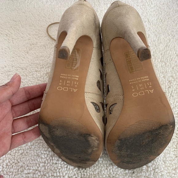 🚨FINAL SALE MUST GO🚨✨🤍BEAUTIFUL ANKLE HEELS🤍✨ - Picture 4 of 8